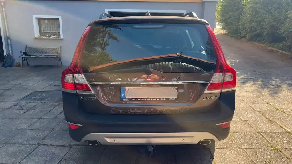 Gebraucht Volvo XC70 Summum 181 PS (133 kW) 2016 Beige Kombi