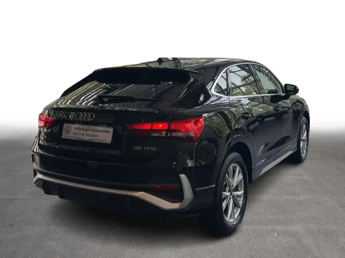 Gebraucht Audi Q3 S-Line 150 PS (110 kW) 2024 Mythosschwarz metallic SUV