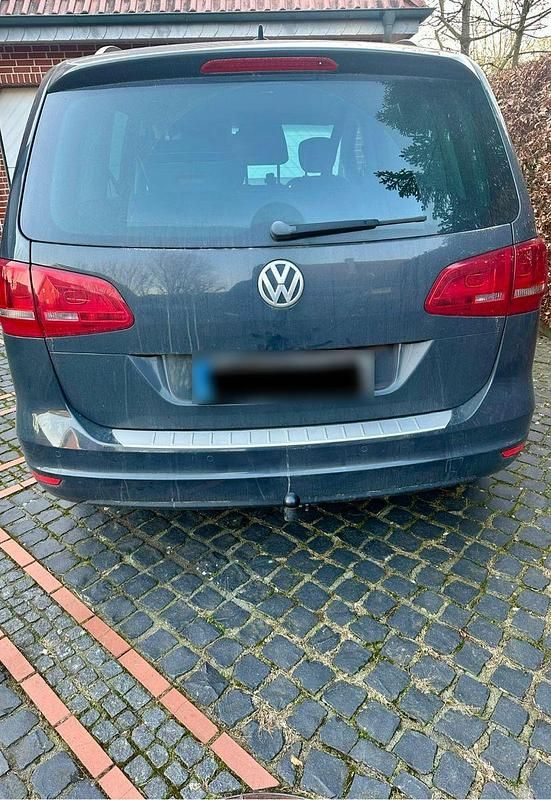 Gebraucht VW Sharan Trendline 140 PS (102 kW) 2011 Grau Van / Kleinbus
