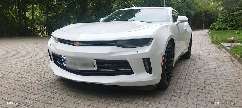 Weiß Gebraucht 2018 Chevrolet Camaro Coupé | 24.500 € (Superpreis) - Bild 1/4