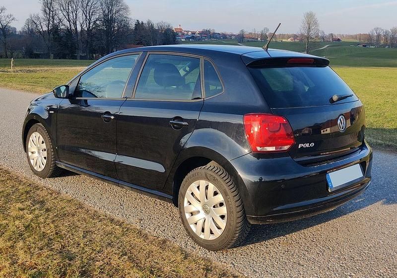 Gebraucht VW Polo Match 69 PS (50 kW) 2012 Schwarz Kleinwagen