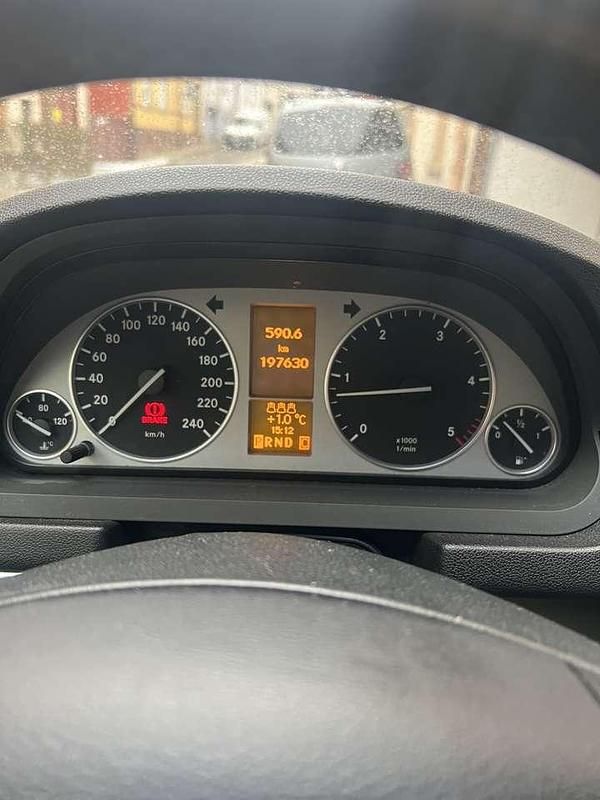 Gebraucht Mercedes B200 140 PS (102 kW) 2006 Van / Kleinbus