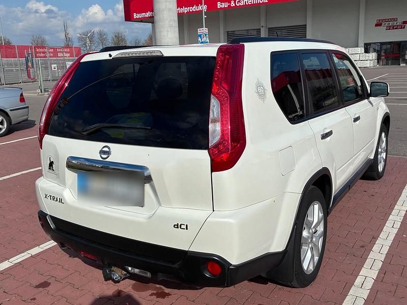 Gebraucht Nissan X-Trail 173 PS (127 kW) 2012 Weiß SUV