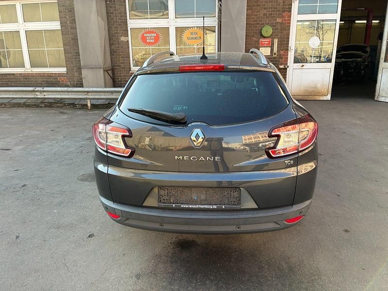 Gebraucht Renault Mégane GrandTour Dynamique 130 PS (95 kW) 2011 Grau Kombi