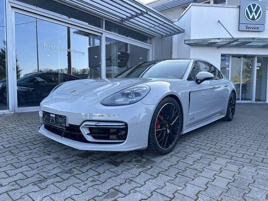 Kreide Gebraucht 2023 Porsche Panamera GTS Limousine | 114.911 € (Etwas zu teuer) - Bild 1/4