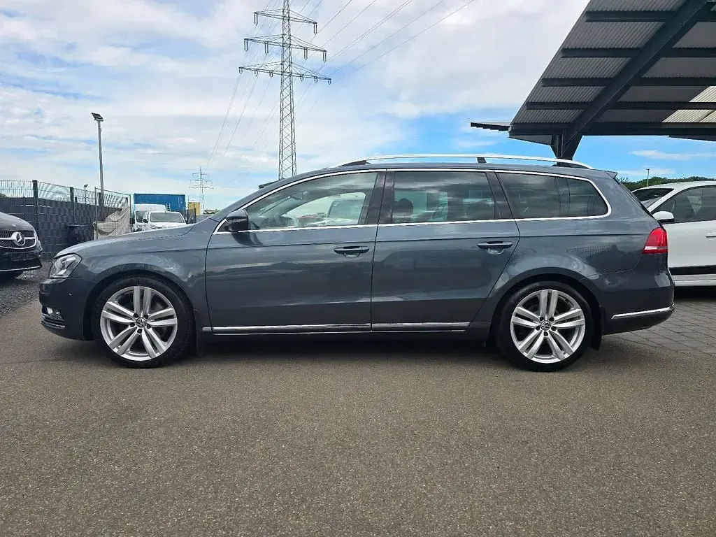 Gebraucht VW Passat Highline 177 PS (130 kW) 2014 Grau Limousine