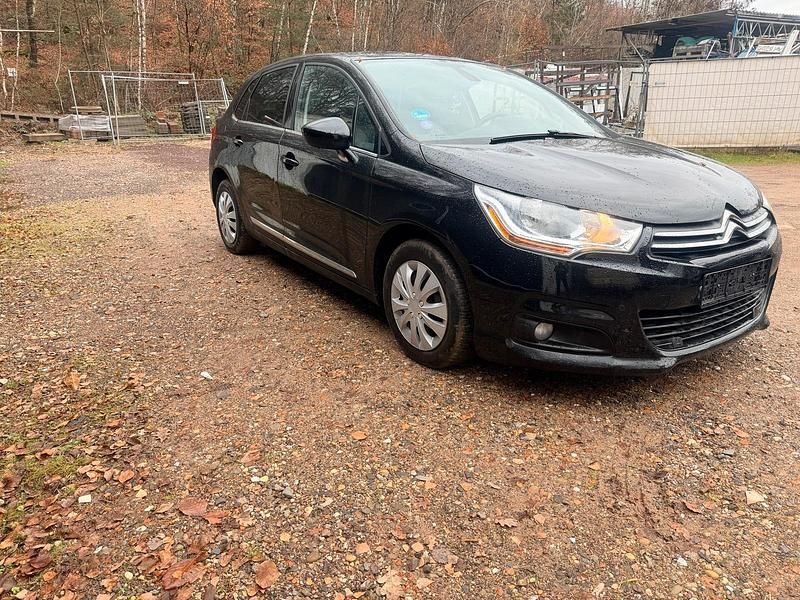 Schwarz Gebraucht 2012 Citroën C4 Limousine | 3.200 € (Superpreis) - Bild 1/4