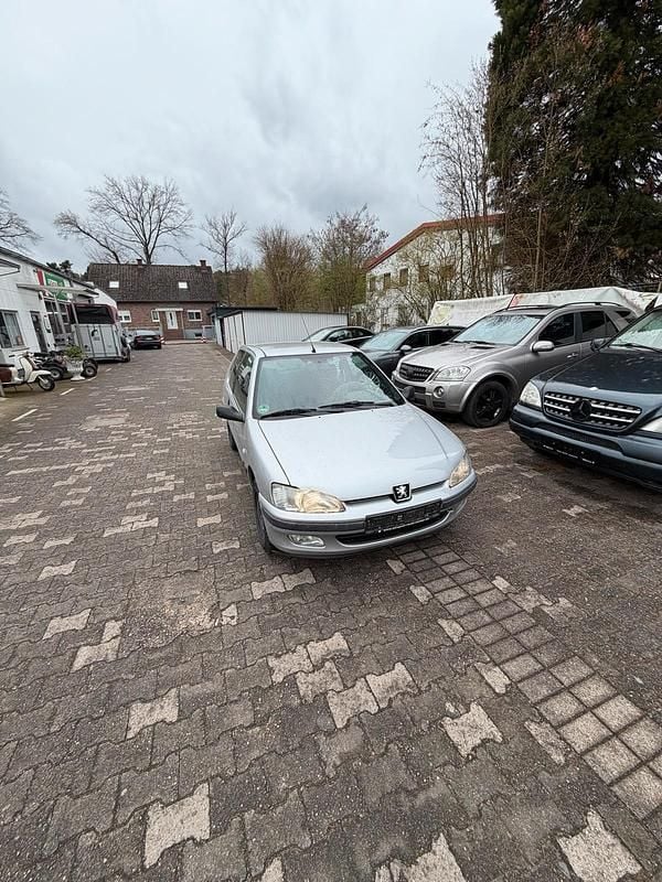 Gebraucht Peugeot 106 60 PS (44 kW) 2000 Silber Kleinwagen