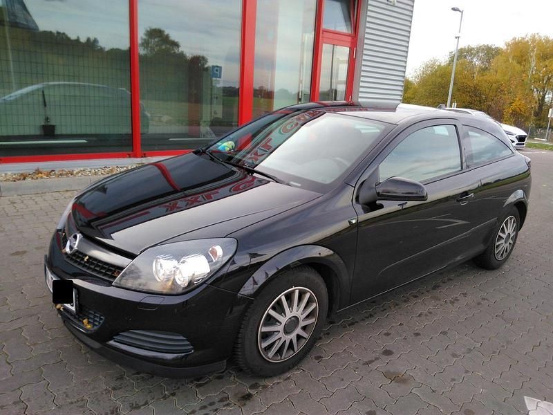 Schwarz Gebraucht 2007 Opel Astra GTC Coupé | 2.900 € (Teuer) - Bild 1/4