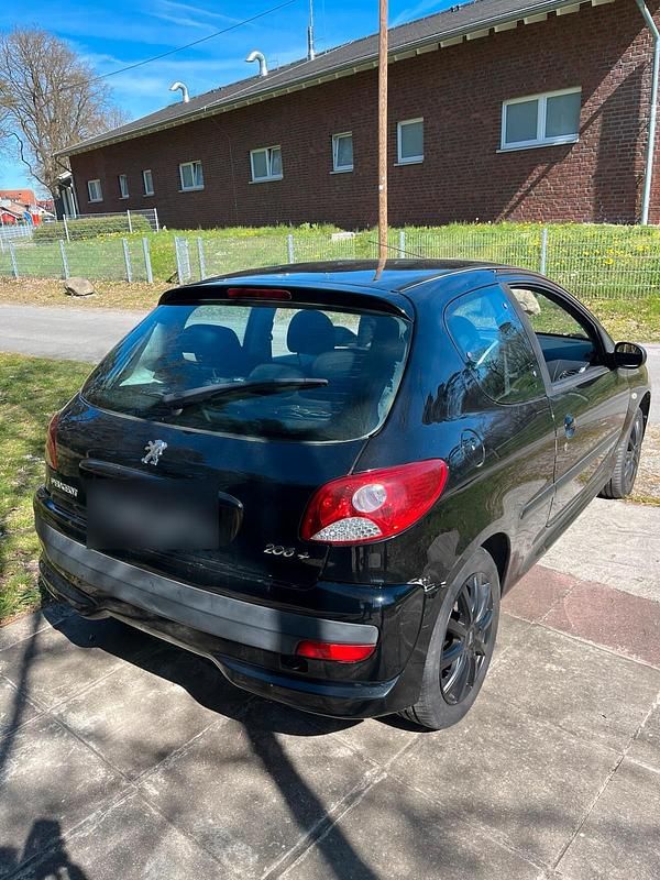 Gebraucht Peugeot 206+ 60 PS (44 kW) 2009 Schwarz Kleinwagen