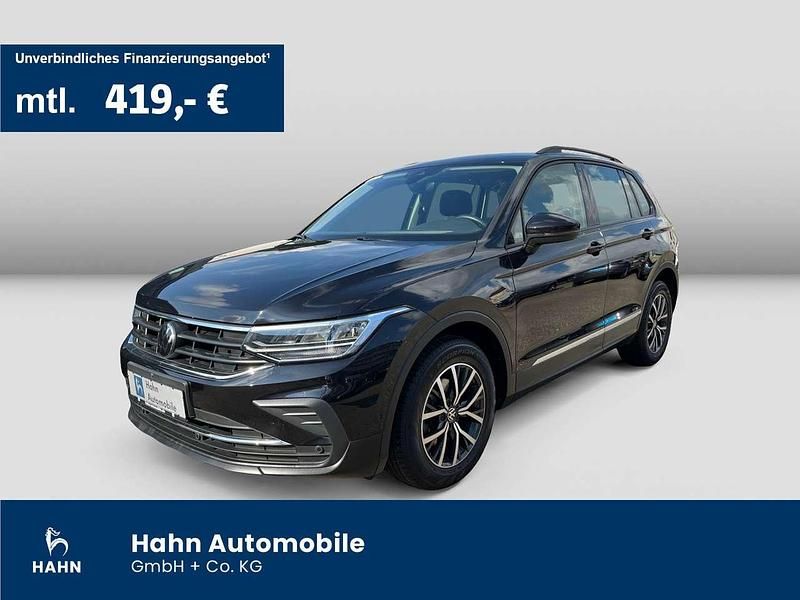 Deep black perleffekt Gebraucht 2023 VW Tiguan Life SUV | 30.590 € (Fairer Preis) - Bild 1/3