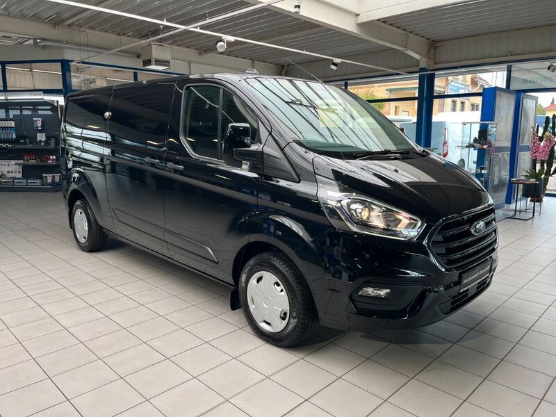 Obsidianschwarz metallic Gebraucht 2023 Ford Transit Custom Van / Kleinbus | 27.590 € - Bild 1/4