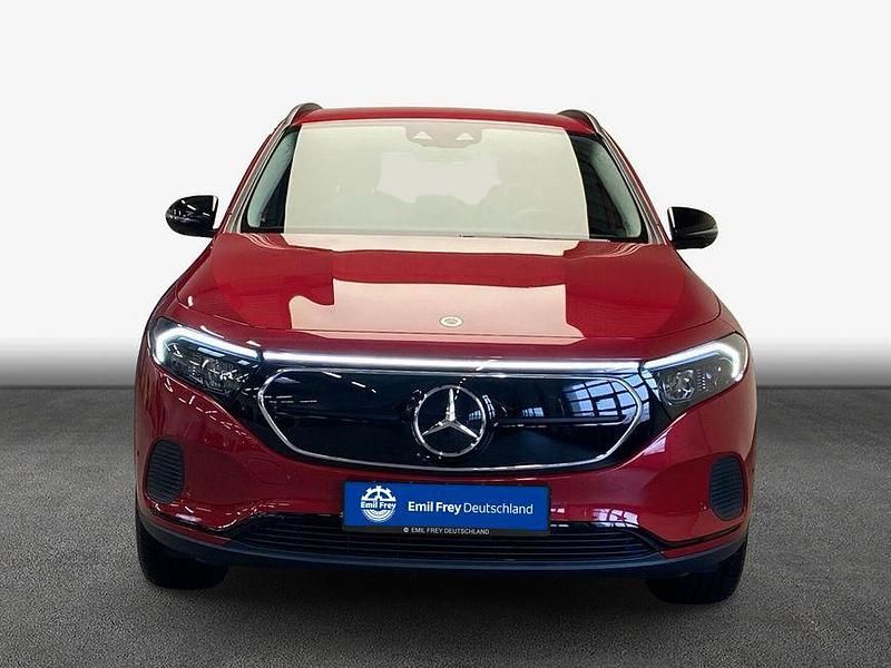 Gebraucht Mercedes EQA250+ Night 139 kW (190 PS) 2023 Rot SUV