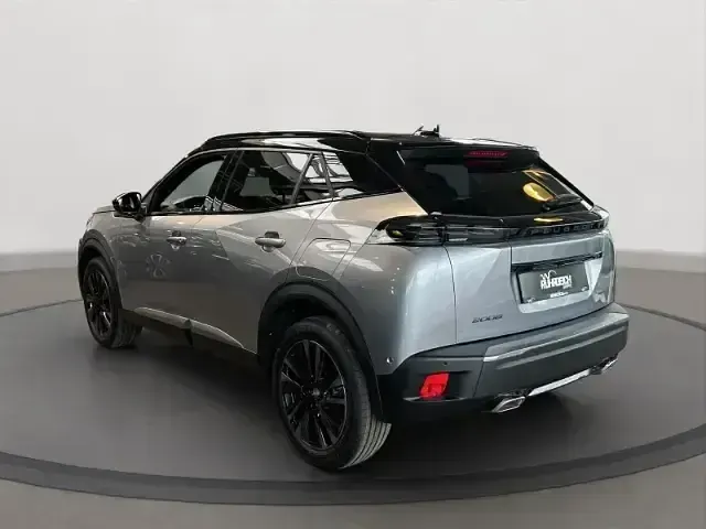 Gebraucht Peugeot 2008 GT 136 PS (100 kW) 2025 Silber SUV