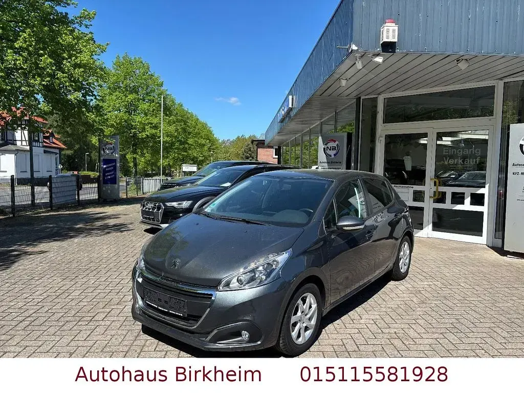 Gebraucht Peugeot 208 Active 82 PS (60 kW) 2016 Grau Kleinwagen