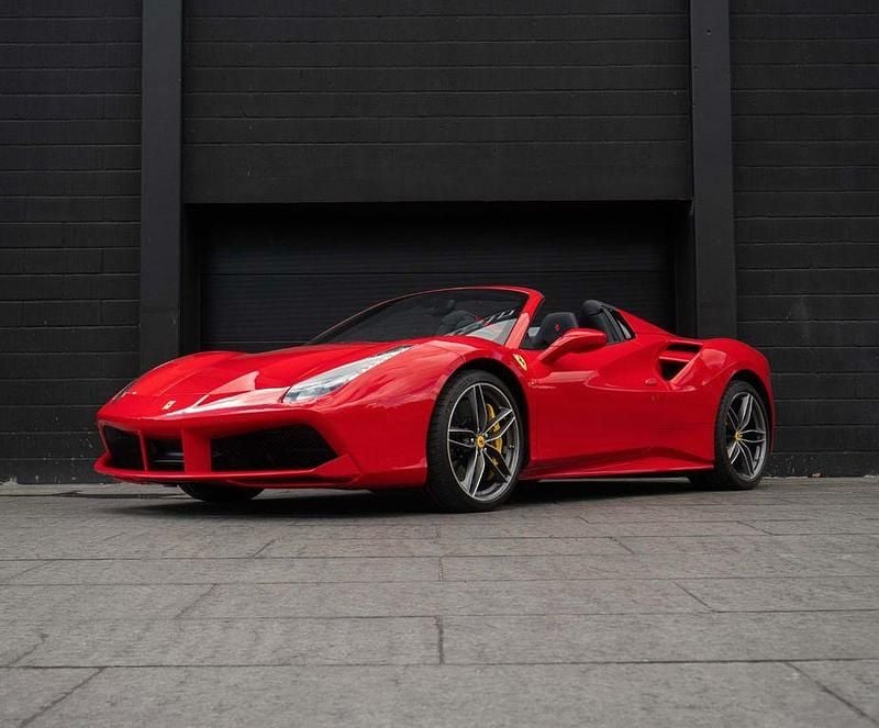 Gebraucht Ferrari 488 670 PS (492 kW) 2019 Rot Cabrio