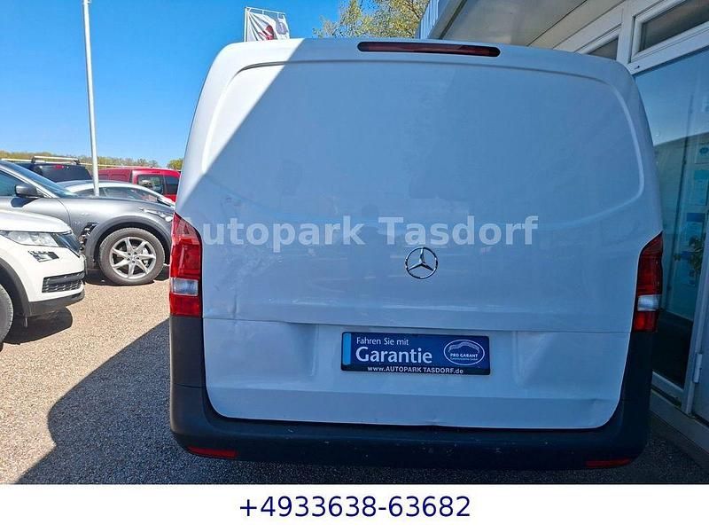 Gebraucht Mercedes Vito 114 PS (83 kW) 2016 Weiß Van