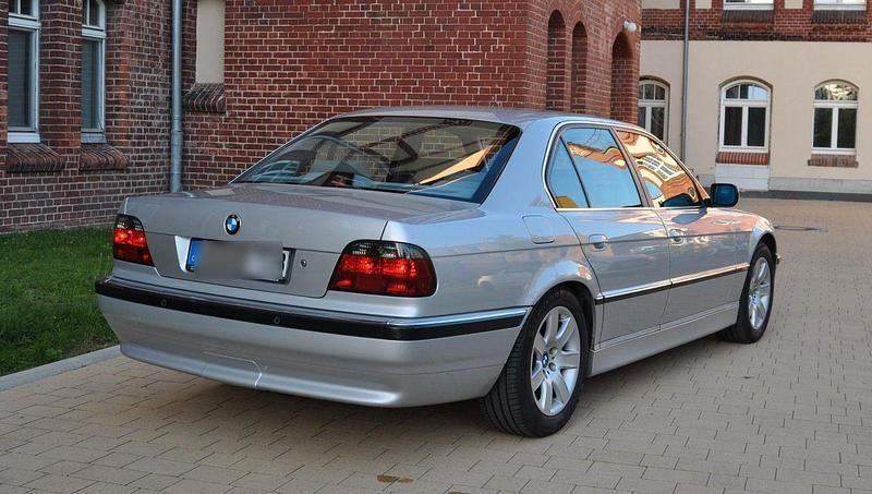 Gebraucht BMW 728 193 PS (141 kW) 2000 Silber Limousine