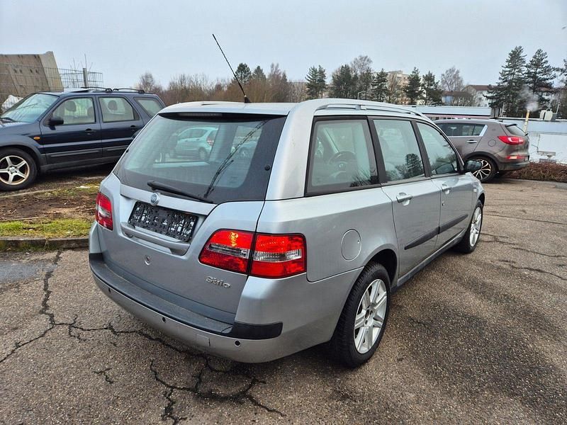 Gebraucht Fiat Stilo Dynamic 133 PS (97 kW) 2005 Blau Kombi