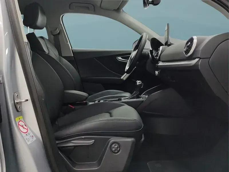 Gebraucht Audi Q2 190 PS (139 kW) 2025 Silber SUV