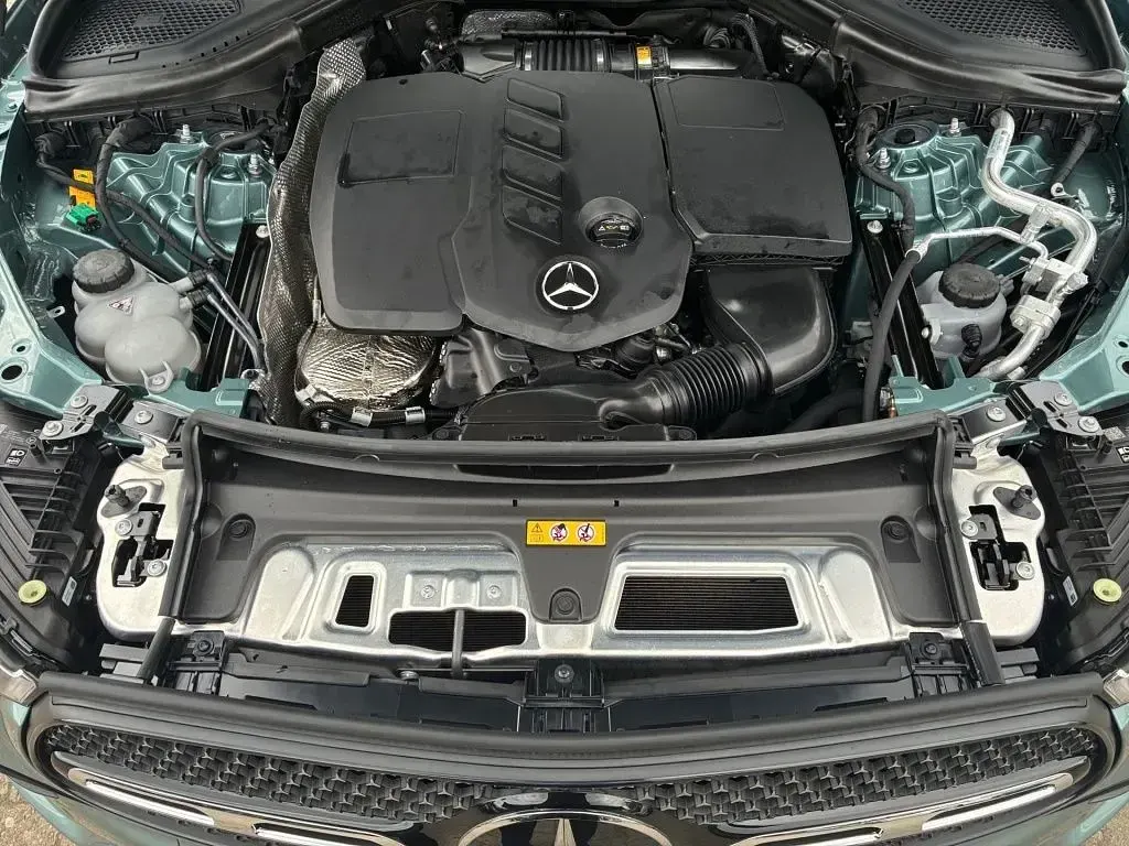 Gebraucht Mercedes GLC300de AMG 333 PS (244 kW) 2025 Silber SUV