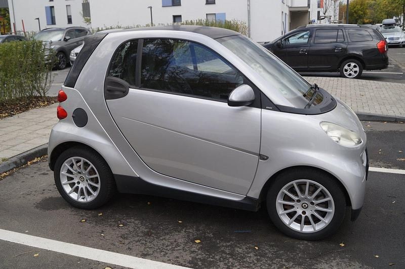 Silber Gebraucht 2007 Smart ForTwo Coupé Kleinwagen | 3.500 € (Fairer Preis) - Bild 1/4