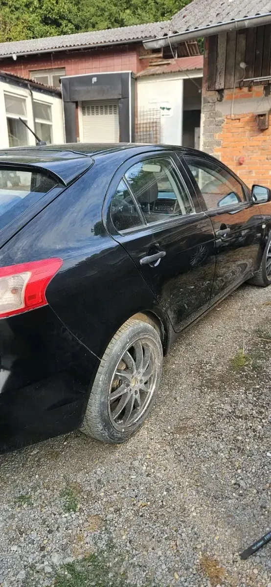 Gebraucht Mitsubishi Lancer 117 PS (86 kW) 2016 Schwarz Limousine
