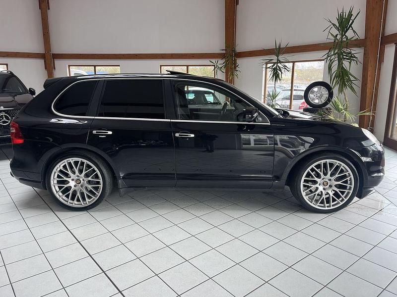 Gebraucht Porsche Cayenne 239 PS (175 kW) 2010 Schwarz SUV