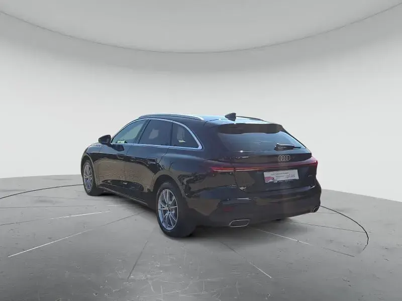 Gebraucht Audi A5 Sport 204 PS (150 kW) 2025 Mythosschwarz metallic Kombi