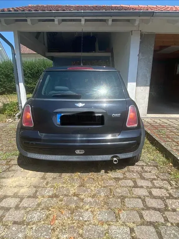 Gebraucht Mini ONE 90 PS (66 kW) 2003 Schwarz Kleinwagen