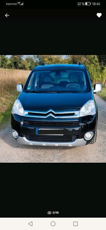 Gebraucht Citroën Berlingo 98 PS (72 kW) 2011 Schwarz Van / Kleinbus