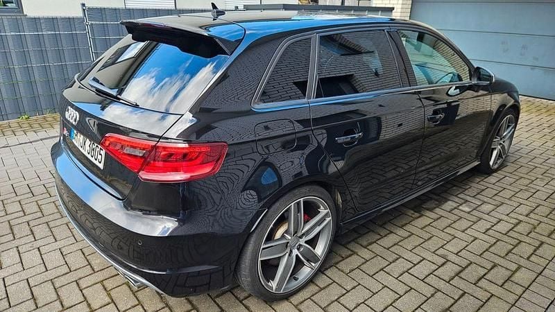 Gebraucht Audi S3 Ambiente 300 PS (220 kW) 2016 Schwarz Limousine
