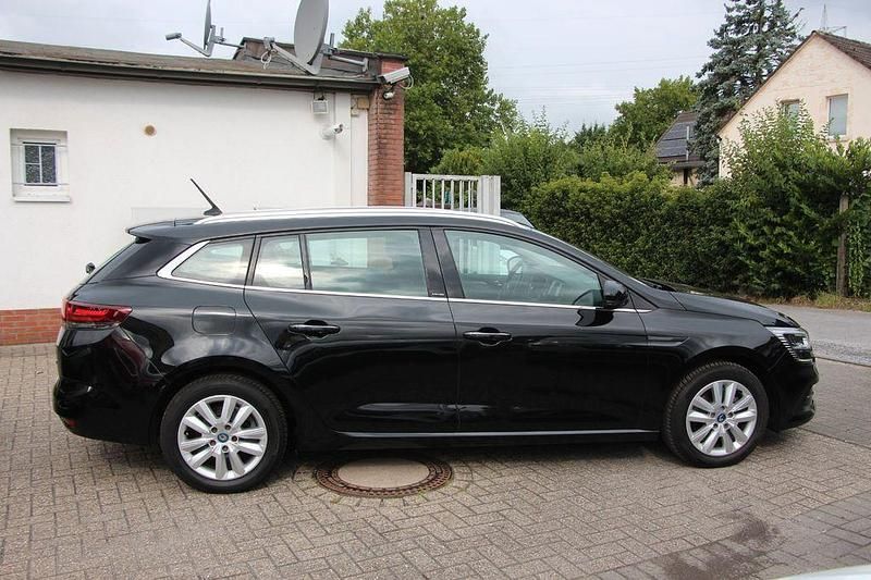 Gebraucht Renault Megane E-Tech Zen 158 PS (116 kW) 2020 Schwarz Limousine