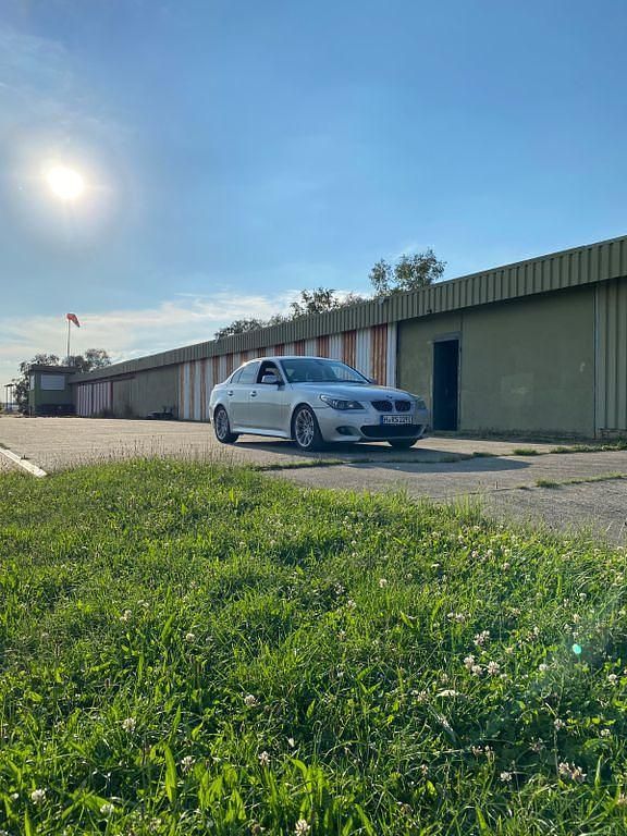 Gebraucht BMW 530 Performance 258 PS (189 kW) 2006 Silber Limousine