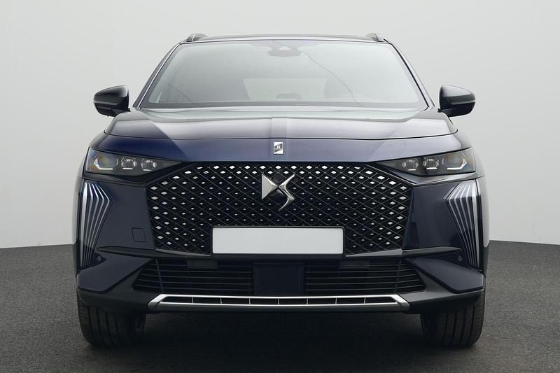 Blau/metallic klarlack Gebraucht 2025 DS Automobiles DS7 Crossback SUV | 41.890 € - Bild 1/4