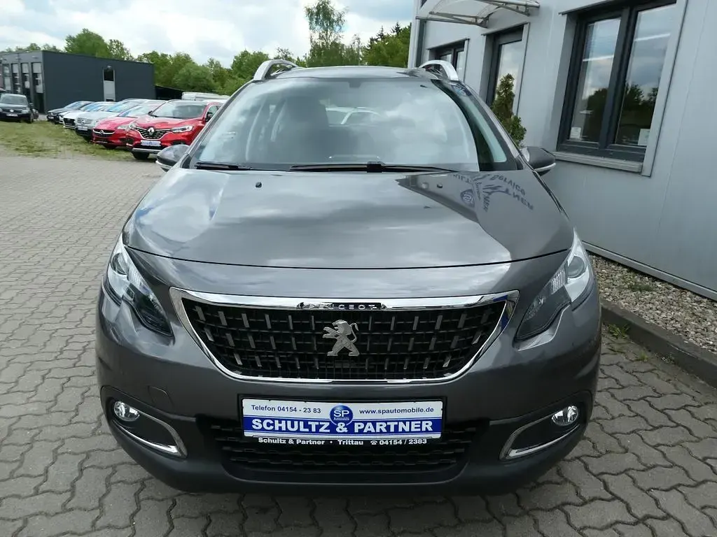 Gebraucht Peugeot 2008 Active 82 PS (60 kW) 2019 Gris platinium SUV