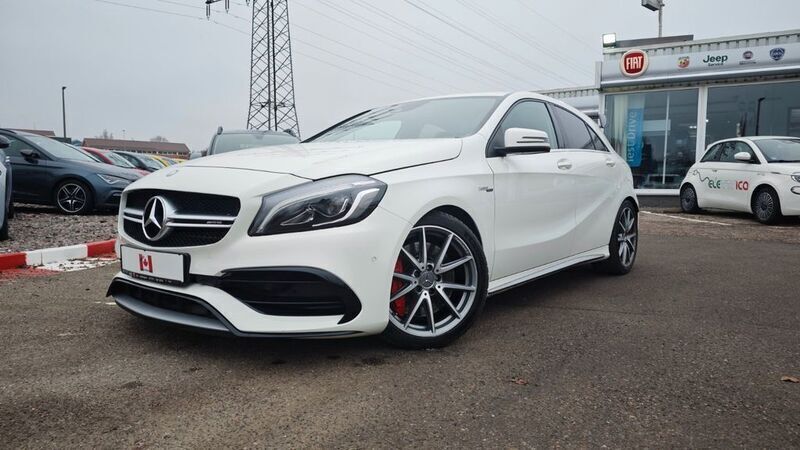 Weiß Gebraucht 2017 Mercedes A45 AMG AMG Limousine | 29.990 € (Fairer Preis) - Bild 1/4