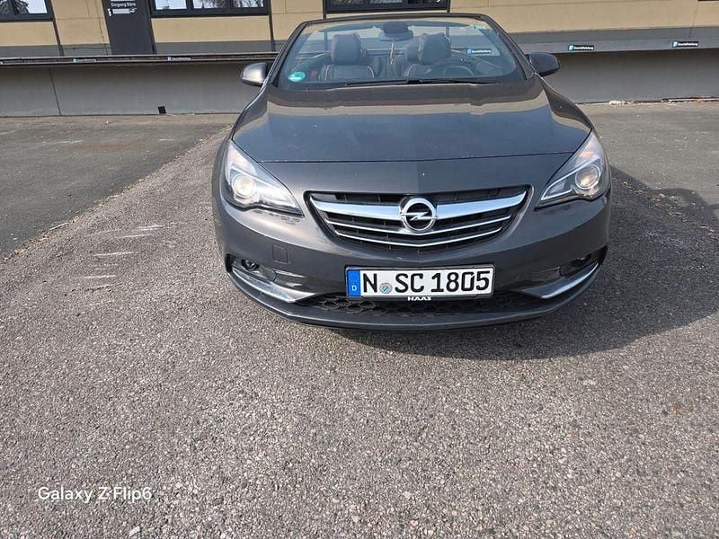 Gebraucht Opel Cascada Edition 140 PS (102 kW) 2015 Grau Cabrio