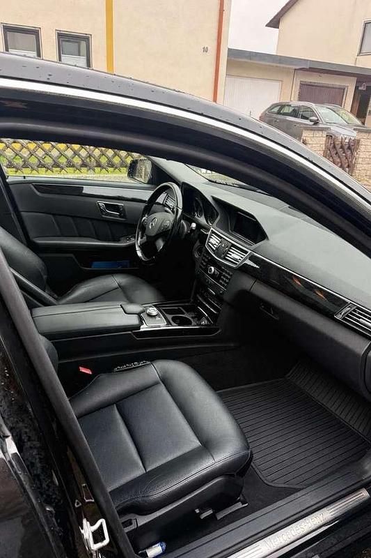 Gebraucht Mercedes E350 Elegance 272 PS (200 kW) 2010 Limousine