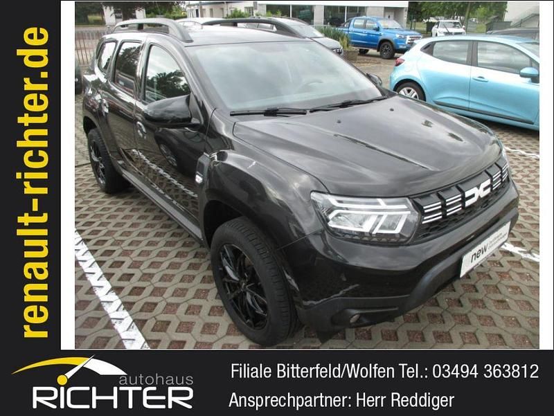 Schwarz Gebraucht 2023 Dacia Duster Expression SUV | 17.995 € (Fairer Preis) - Bild 1/4