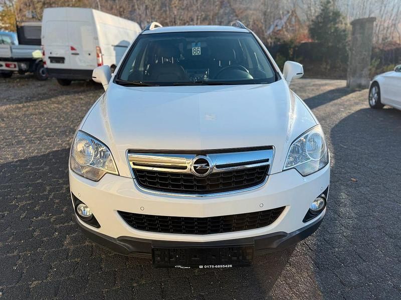 Weiß Gebraucht 2012 Opel Antara Design Edition SUV | 4.799 € (Fairer Preis) - Bild 1/4