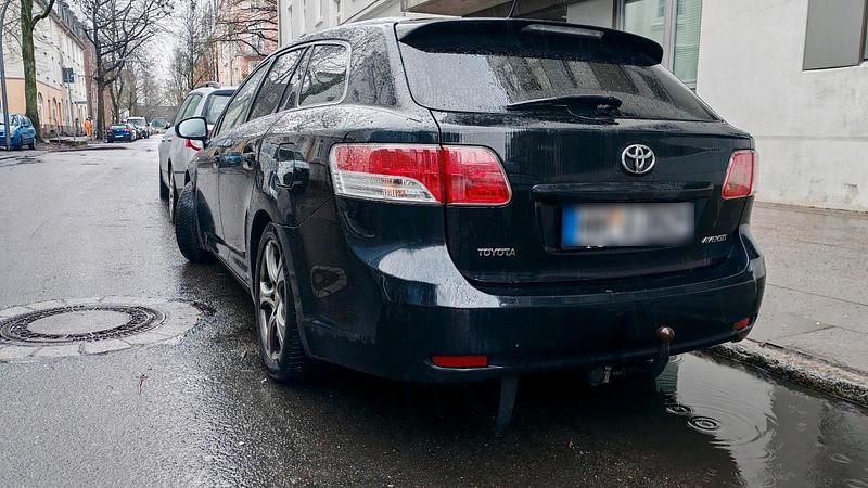 Gebraucht Toyota Avensis T2 177 PS (130 kW) 2009 Schwarz Kombi