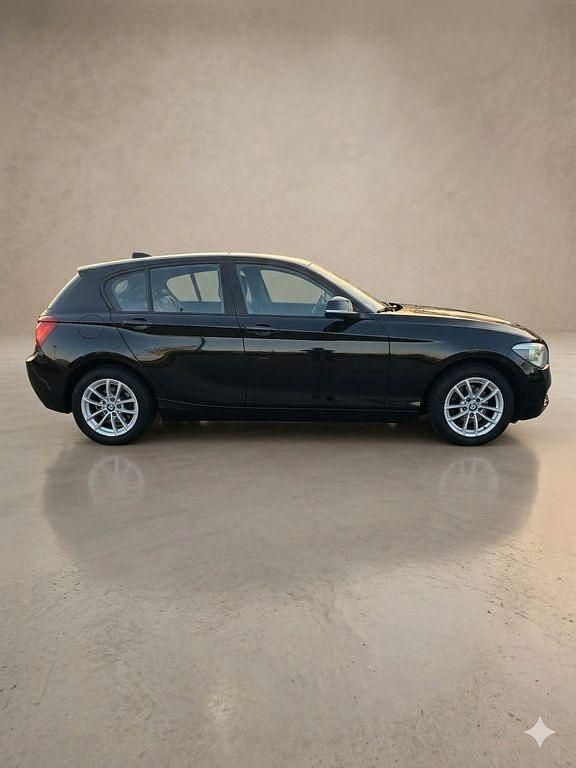 Gebraucht BMW 118 170 PS (125 kW) 2012 Schwarz Kleinwagen