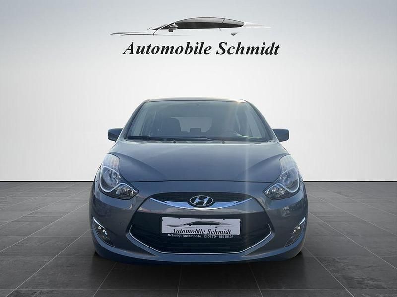 Gebraucht Hyundai ix20 Edition 125 PS (91 kW) 2014 Grau Kleinwagen