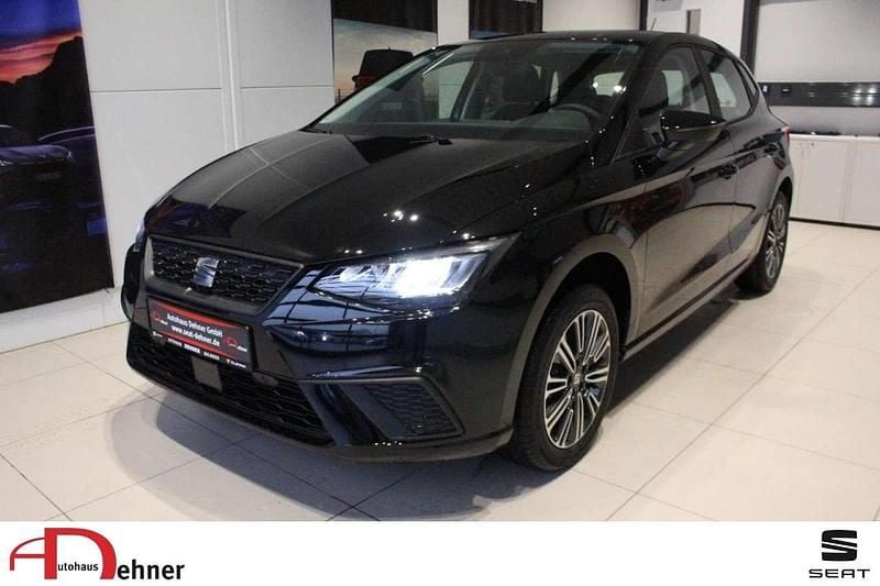 Mitternachtsschwarz Gebraucht 2025 Seat Ibiza Style Limousine | 18.480 € (Fairer Preis) - Bild 1/4