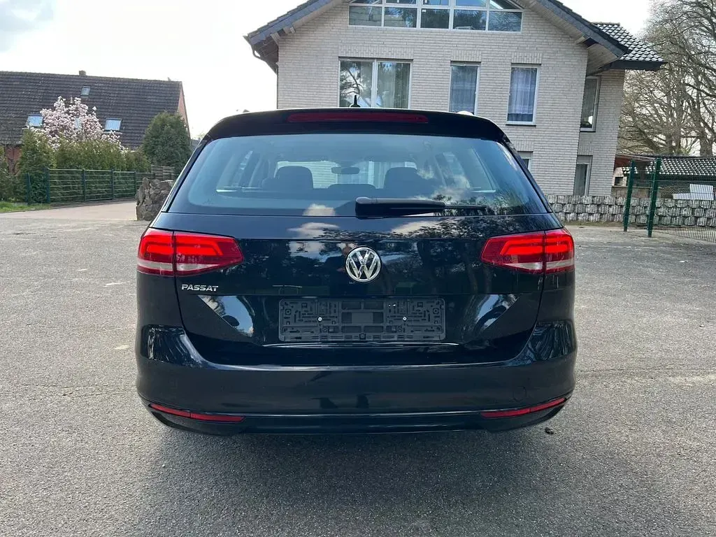 Gebraucht VW Passat 150 PS (110 kW) 2018 Schwarz Kombi