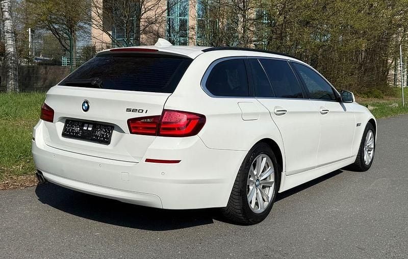 Gebraucht BMW 520 Performance 184 PS (135 kW) 2013 Weiß Limousine