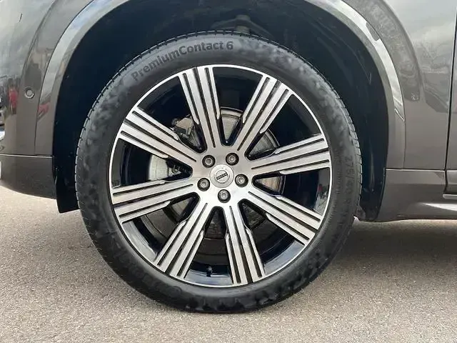 Gebraucht Volvo XC90 Plus 235 PS (172 kW) 2023 Grau SUV