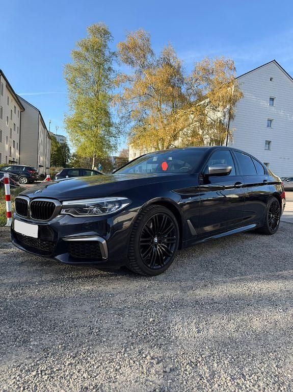 Gebraucht BMW M550 M Performance 400 PS (294 kW) 2018 Blau Limousine