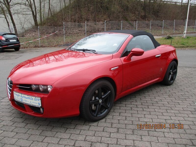 Rot Gebraucht 2010 Alfa Romeo Spider Cabrio | 13.980 € (Etwas zu teuer) - Bild 1/4